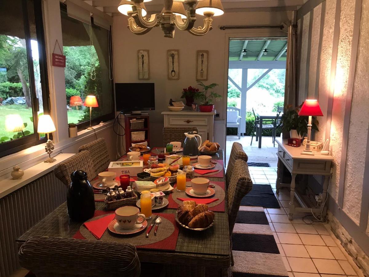 低谷乡村民宿 Le Breuil-en-Auge 外观 照片